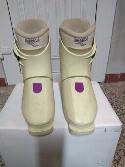 Retro lyže a lyžiarky - 5