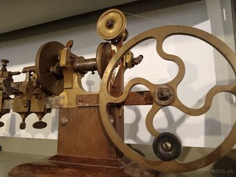 Starý sústruh na hodiny - 5