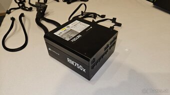 Predám zdroj Corsair RM750x (2021) - 5
