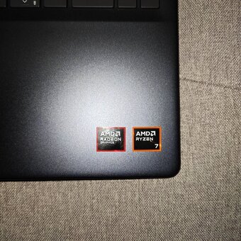 Predám Dell Inspiron 5645 - 5