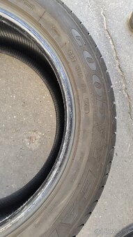 Letné Goodyear EfficientGrip 235/50/17 96W - 5