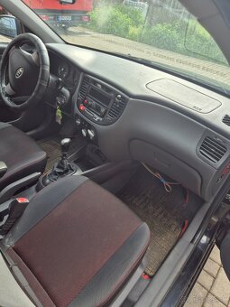 Kia rio - 5