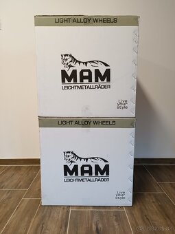 MAM RS4 R18 - 5