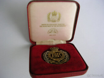 Odznak britskej monarchie - Jubileum 1977 v originál etui - 5