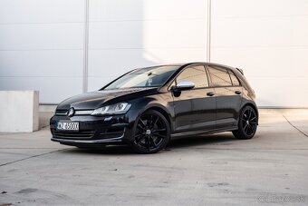 VW Golf R 2.0 TSI – 221 kW 4MOTION 2015 - 5