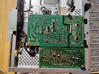 Alienware na diely (AW3418HV). - 5