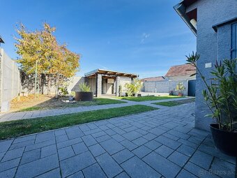 Na predaj priestranný 4i RD v obci Gajary. - 5