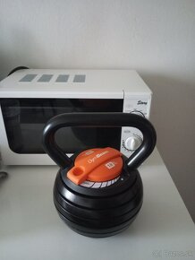 Nastaviteľný železný KETTLEBELL GymBeam 3 - 18 kg - NOVÝ - 5
