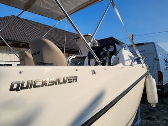 Quicksilver 455 Cabin - 5