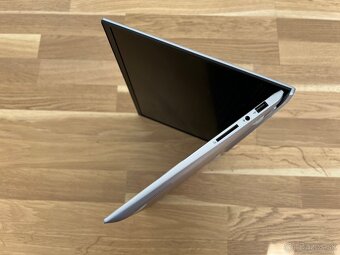 Asus ZenBook - 5