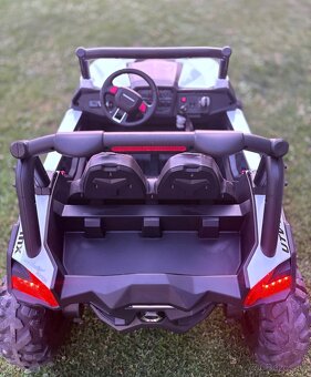 Elektrické autičko NEW RSX biele 4x4 - 5