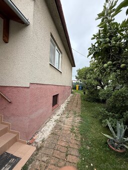 Predám rodinný dom s krásnou záhradou - 5