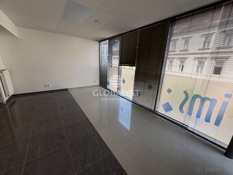Exkluzívne obchodné priestory - 128 m2 - v centre mesta - 5