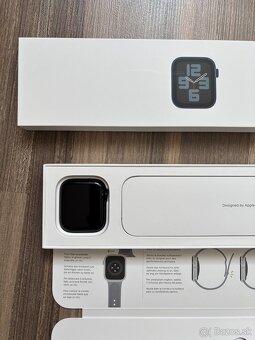 Apple Watch SE (2nd gen) Midnight Aluminium 44mm - 5