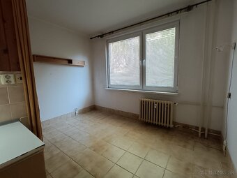 Priestranný byt vo výbornej lokalite mesta Tlmače-Lipník - 5