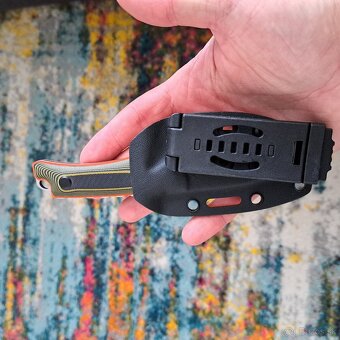 Benchmade - 5