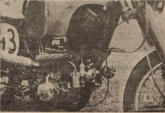 Motor jawa 250 pérák dvouválec na preteky J. Lakatoše - 5