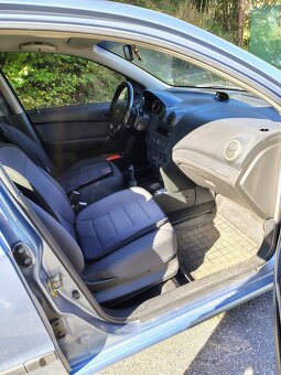 Chevrolet Aveo - 5