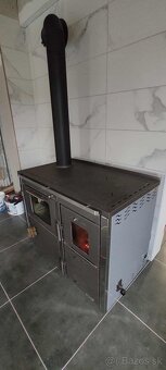 Predám takmer nový teplovodný sporák na tuhé palivo STAR 2 L - 5