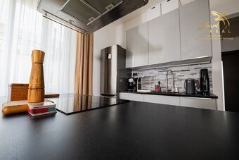 PRENÁJOM - 2. Izbový byt v centre mesta - 5