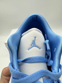 Nike Air Jordan 1 Low UNC - 5