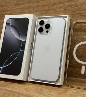 iPhone 16 Pro Max 256GB White Titanium - 5