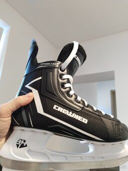 Crowned Attack 100 - 5