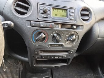 Toyota Yaris 1.0, r.v. 2003, Snina - 5