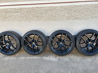 Borbet Y R18, 5x114,3 Michelin Pilot Sport 4 225/40 ZR 18 - 5