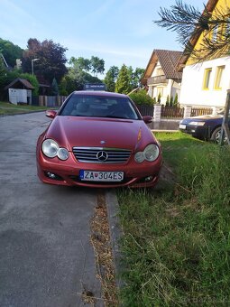 Predám Mercedes clc coupe - 5