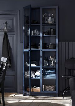 IKEA vitrína so sklenenými dverami 80 x 30 x 202 - 5