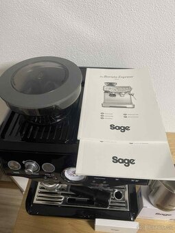 Predám kávovar sage bes875bks - 5