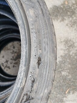 Goodyear 245/40 r18 - 5