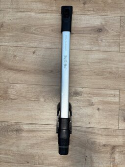 Predám Bezdrôtový tyčový vysávač Philips SpeedPro Aqua - 5