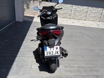 Yamaha X-Max 250 MomoDesign - 5