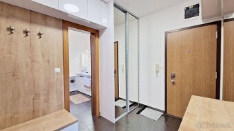 PREDAJ: 3 IZBOVÝ BYT 75 M2, LODŽIA, GARÁŽ, VYSOKÉ TATRY - 5