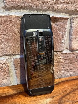 Nokia E66 - 5