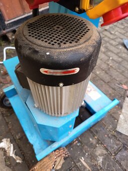 Hydraulická štiepačka - 5