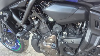 Yamaha MT 07 - 5