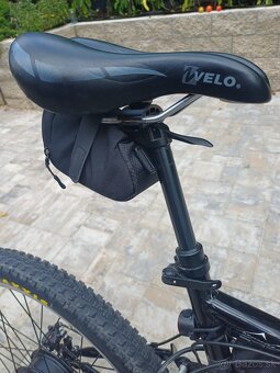 Predám celoodpružený ebike 27,5" - 5
