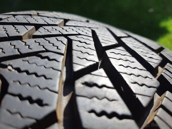 225/50 r17 zimne pneumatiky - 5