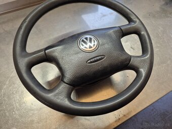 Predám štvorramenny volant pre VW T4 / SHARAN / GOLF - 5