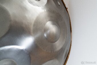 Handpan bubon v D-mol tónine s 12 tónmi - 5