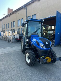 TRAKTOR NEW HOLLAND T4.100N - 5