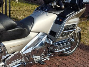 Honda GL 1800 Goldwing - 5
