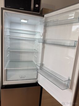 Predám veľkú chladničku s mrazničkou značky Gorenje - 5
