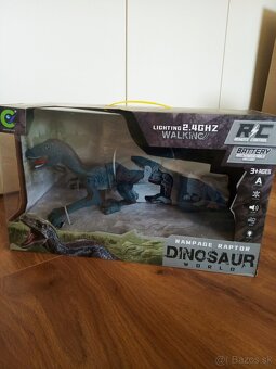 Dinosaurus na diaľkové - 5