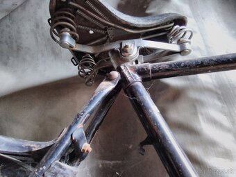 Starý bicykel, retro - 5
