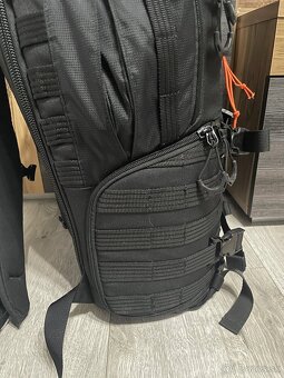 Lowepro ProTactic BP 450 AW II – kvalitný fotobatoh (čierny) - 5