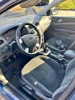 Ford Focus 1.6 benzin 85kw 16V Ghia • 2005 • • 202k km • TOP - 5